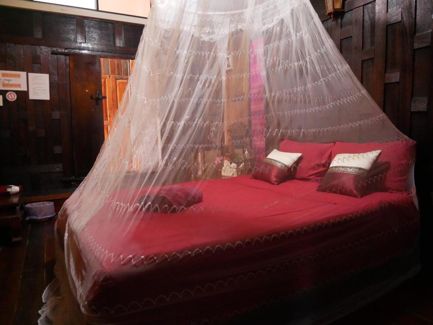 Baan Are Gong Riverside Homestay Пра Након Си Аютая Екстериор снимка