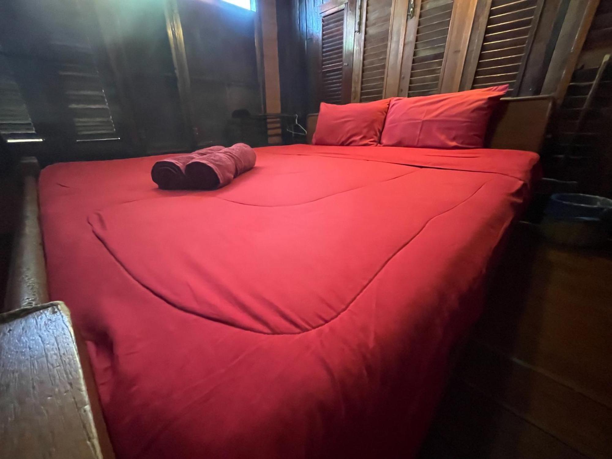 Baan Are Gong Riverside Homestay Пра Након Си Аютая Екстериор снимка