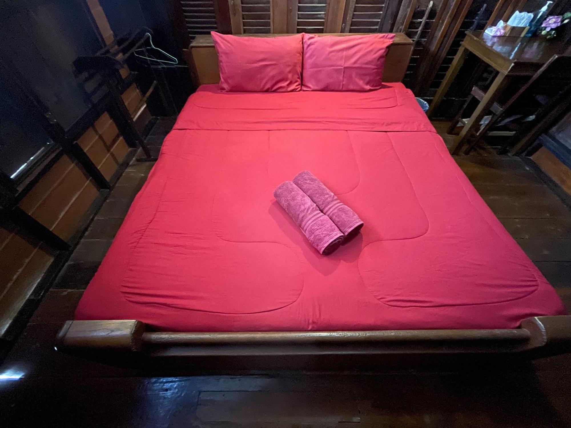 Baan Are Gong Riverside Homestay Пра Након Си Аютая Екстериор снимка