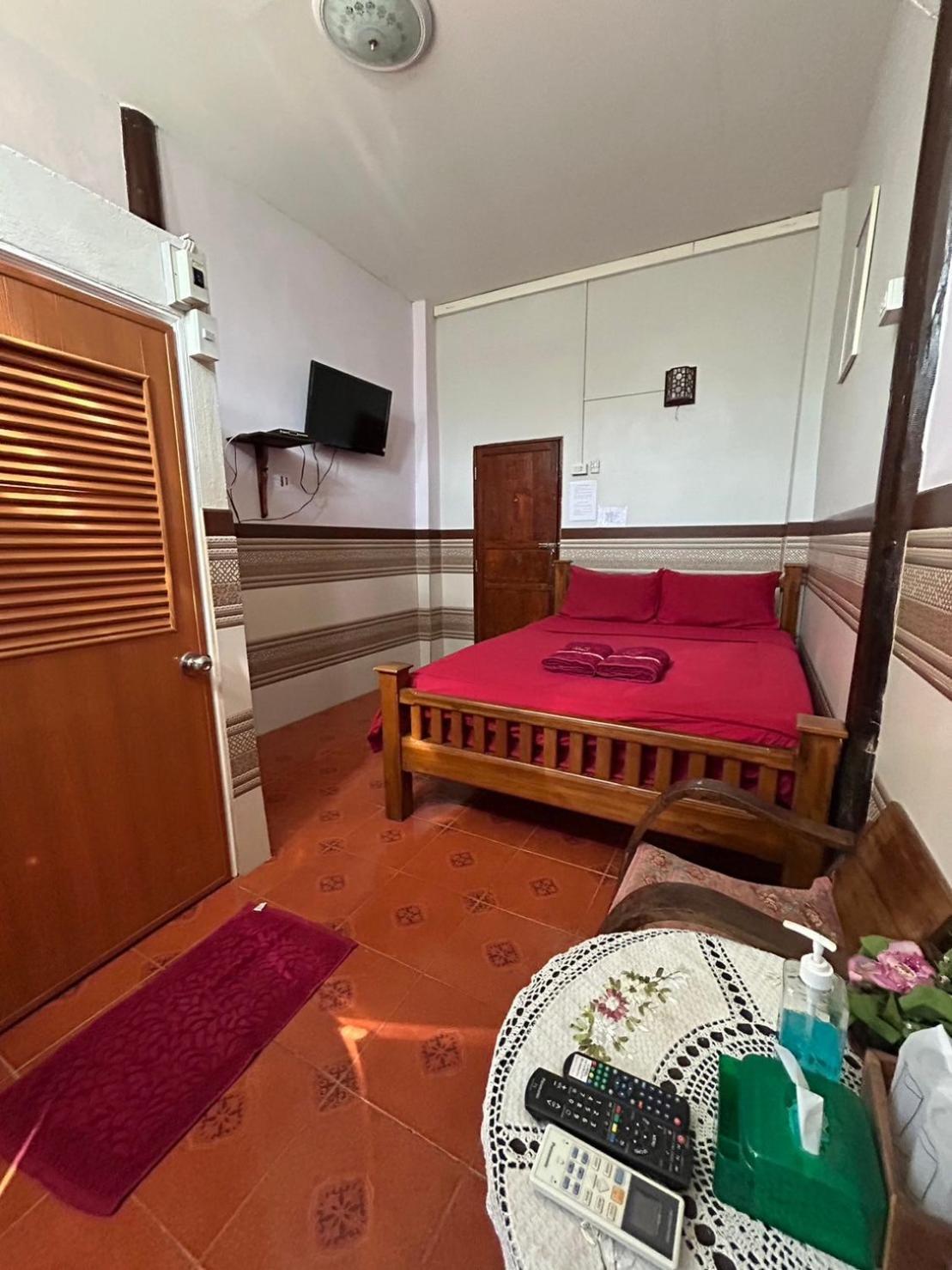 Baan Are Gong Riverside Homestay Пра Након Си Аютая Екстериор снимка
