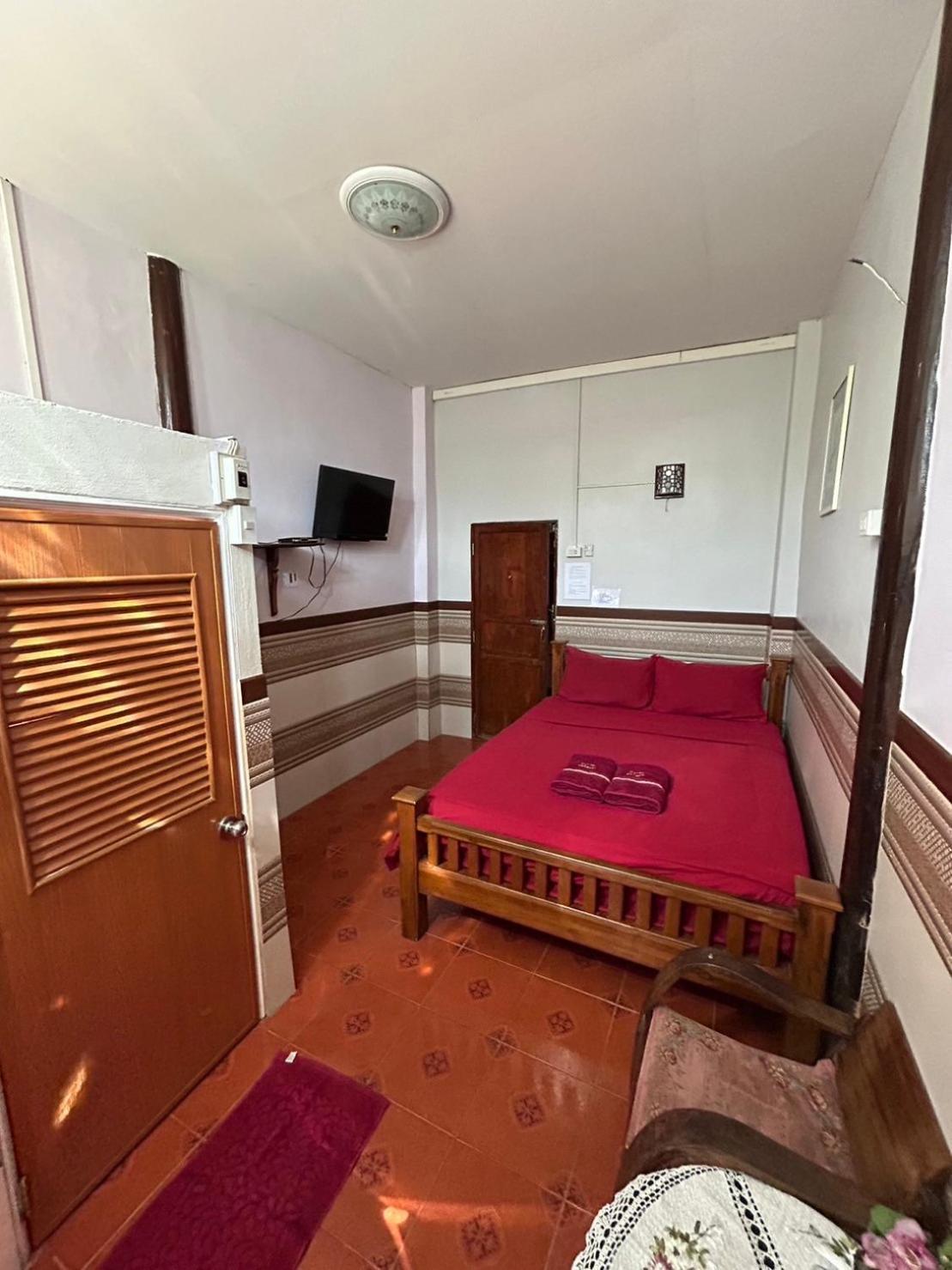 Baan Are Gong Riverside Homestay Пра Након Си Аютая Екстериор снимка